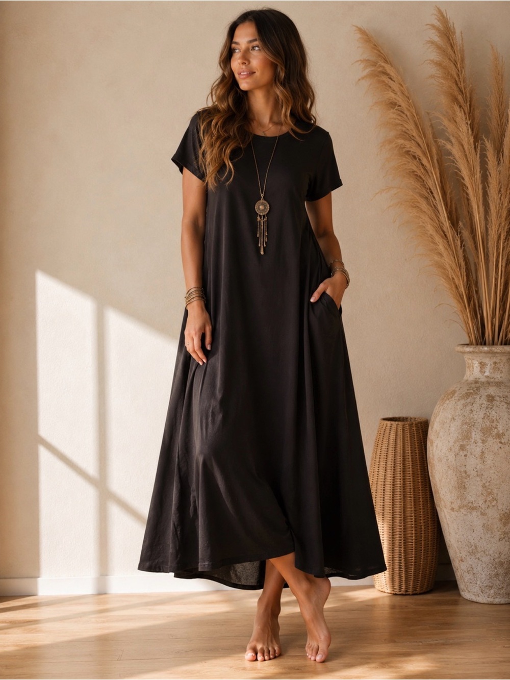 Classic Black Short-Sleeve Maxi Dress with Pockets